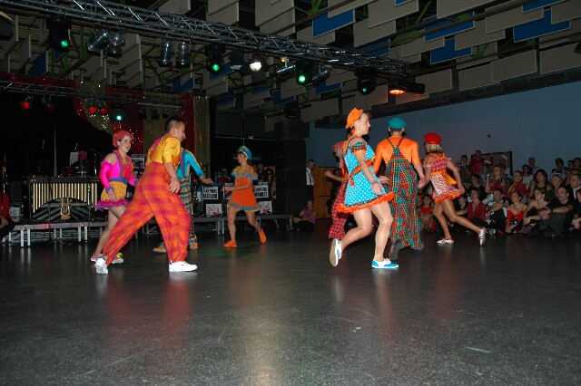 min 2005 11 12 fous swing 186